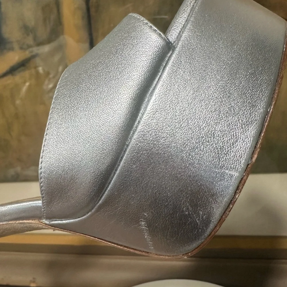 🌹STUART WEITZMAN🌹 Disco Platform Sandal In Silver Size: 9